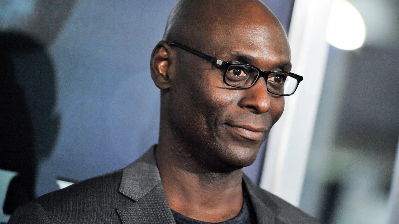 Lance Reddick muore all'età di soli 60 anni. Conosciuto per il grande pubblico per i suoi ruoli in Fringe, Lost, Bosch, John Wick e tantissime altre produzioni