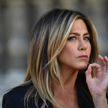 Jennifer Aniston vittima di “swatting”, la polizia indaga