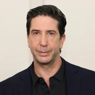 David Schwimmer: la lealtà verso gli amici più forte della fama di Hollywood