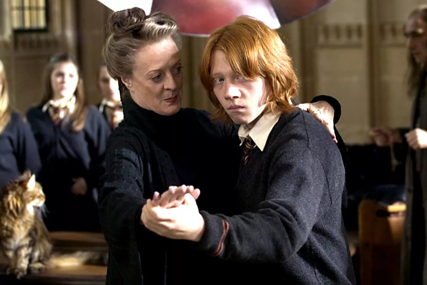Il cast di Harry Potter piange la scomparsa di Maggie Smith, l'indimenticabile Minerva McGonagall. Leggi i messaggi di cordoglio di Rupert Grint, Tom Felton e gli altri attori.