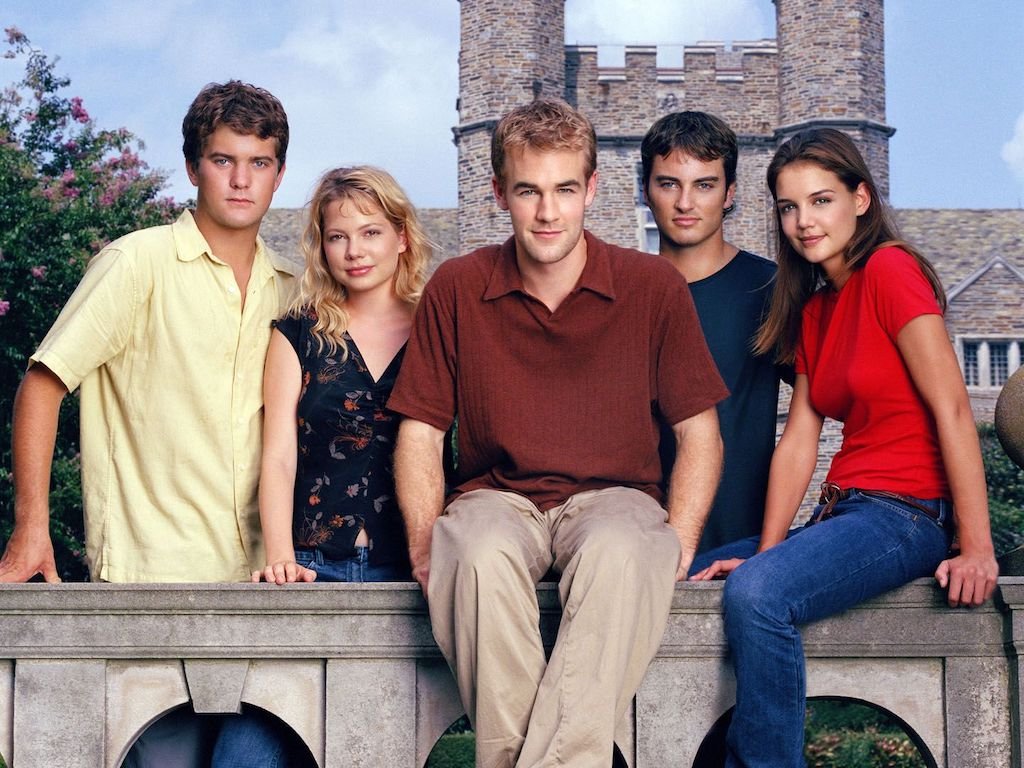 Teen Drama Revival: le serie che hanno segnato generazioni (e perché rivederle oggi)