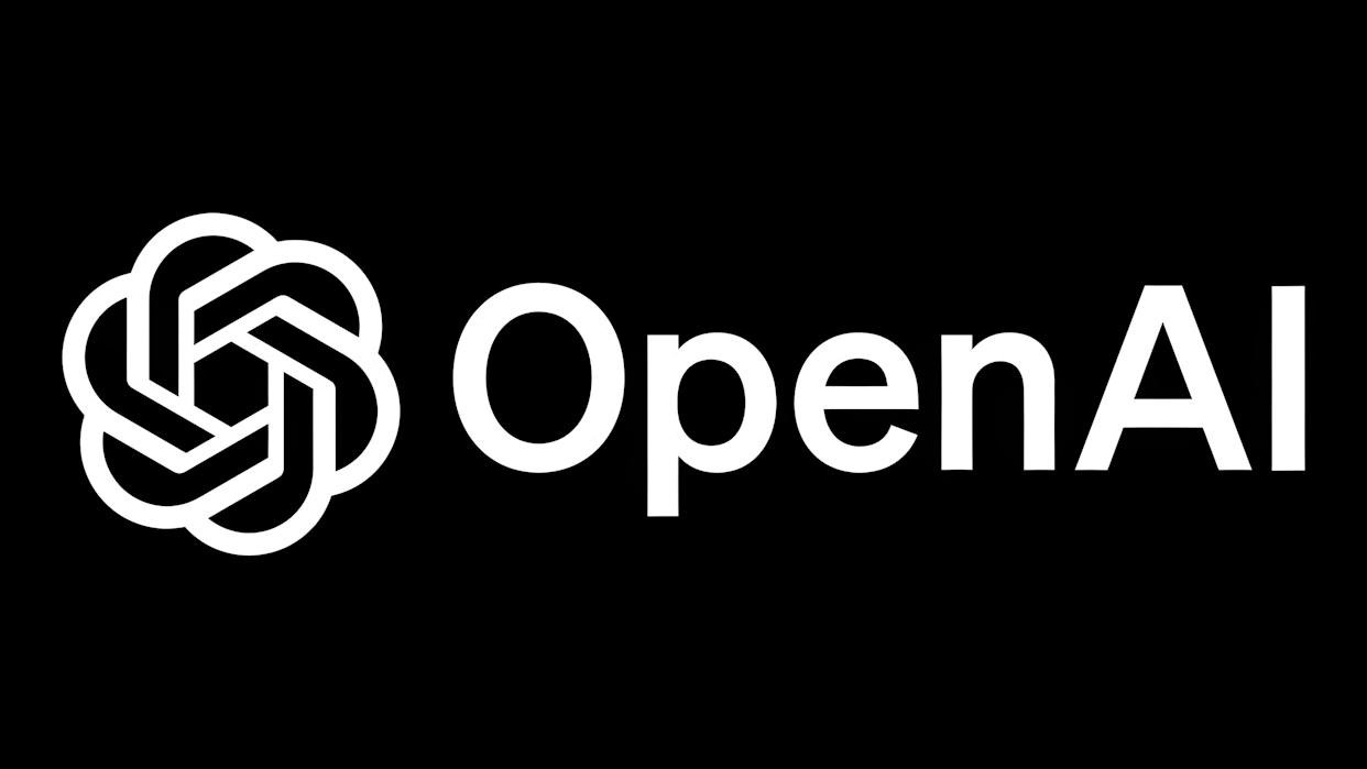 Logo di OpenAI su sfondo nero, composto da un simbolo intrecciato e testo bianco.