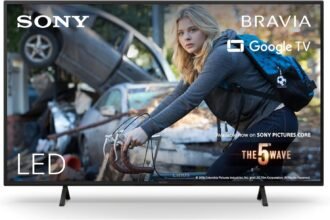 Televisore Sony Bravia LED con schermo grande e logo Google TV visibile.